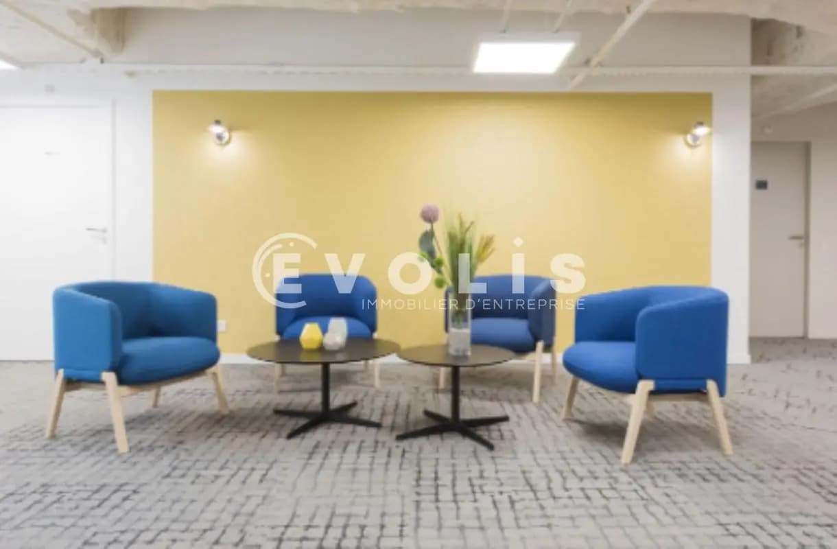 Office in Paris for lease Building Photo- Image 1 of 13