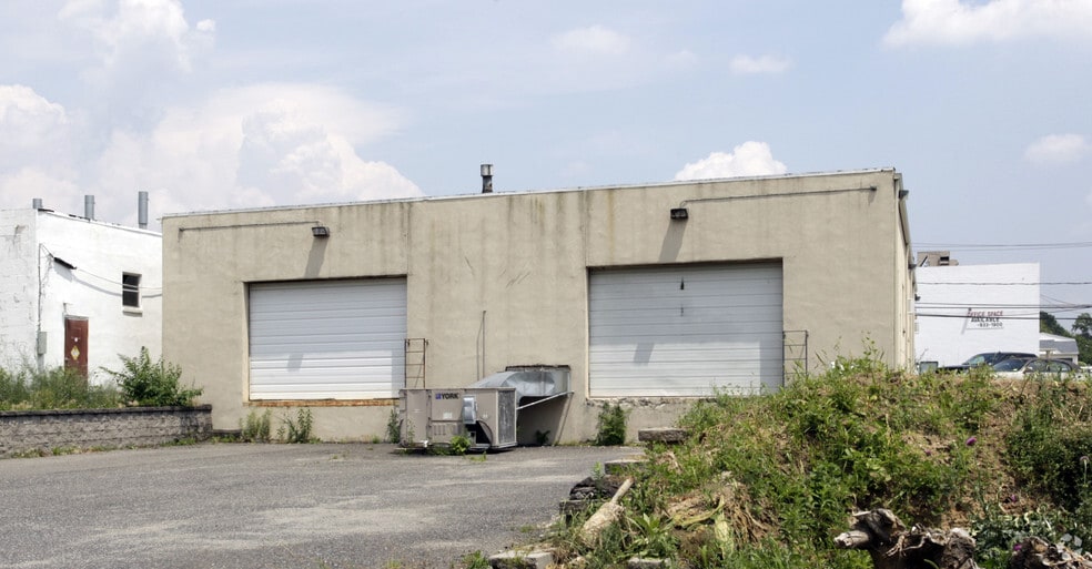 136 Harding Ave, Bellmawr, NJ for sale - Building Photo - Image 2 of 4