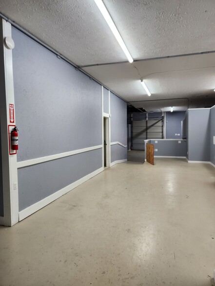 4216 Howard Ave, Kensington, MD for lease - Interior Photo - Image 3 of 7