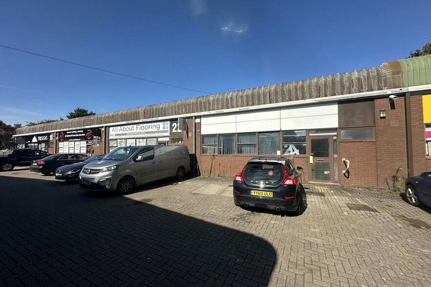 Woolmer Way, Bordon for lease - Building Photo - Image 2 of 2