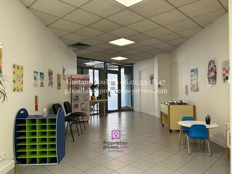 Office in Lisieux for sale - Interior Photo - Image 3 of 18