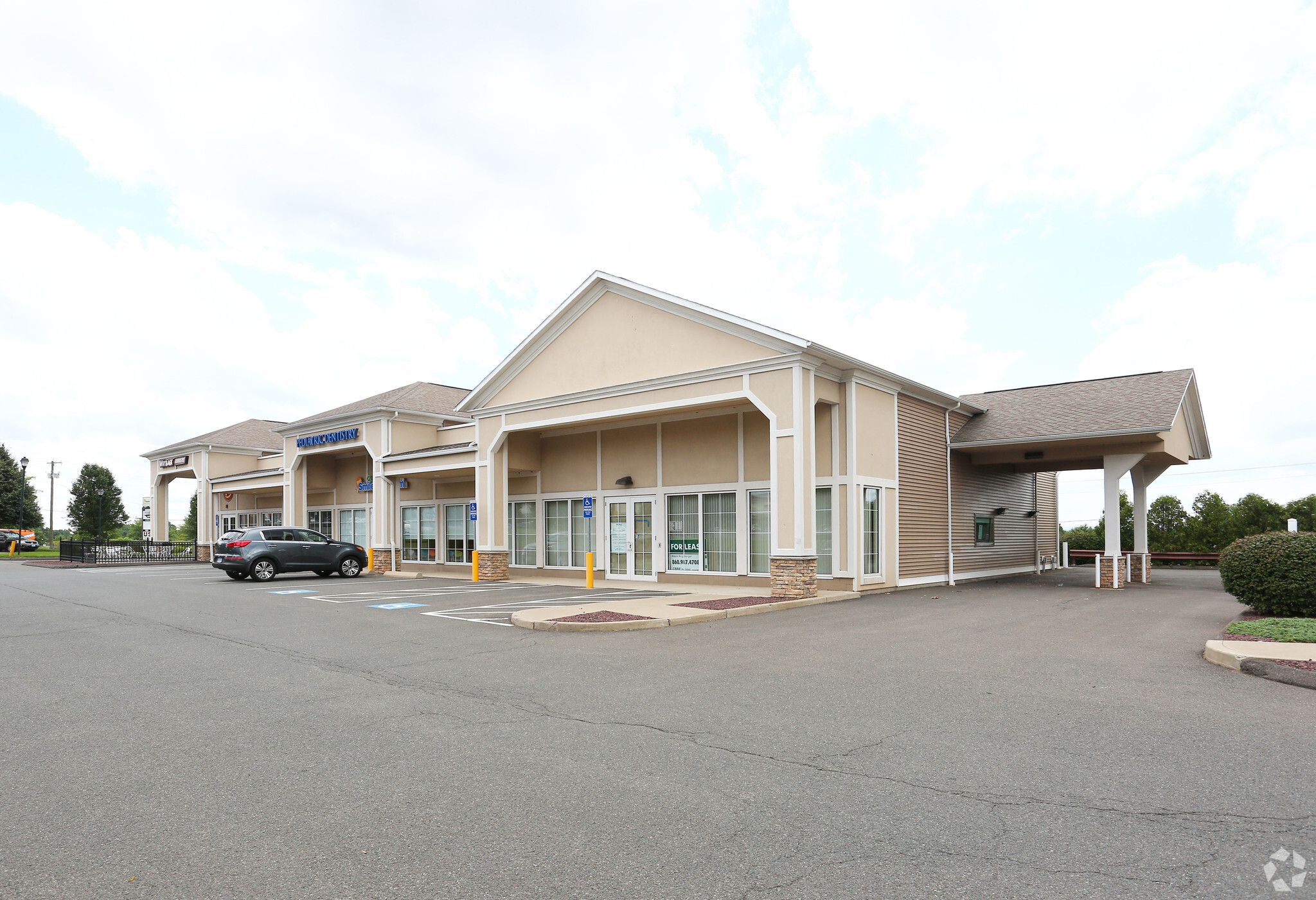 137 Prospect Hill Rd, East Windsor, CT for lease Building Photo- Image 1 of 5