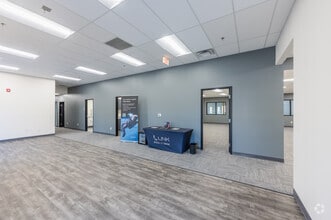 3838 Civic Center Dr, North Las Vegas, NV for lease Interior Photo- Image 2 of 14