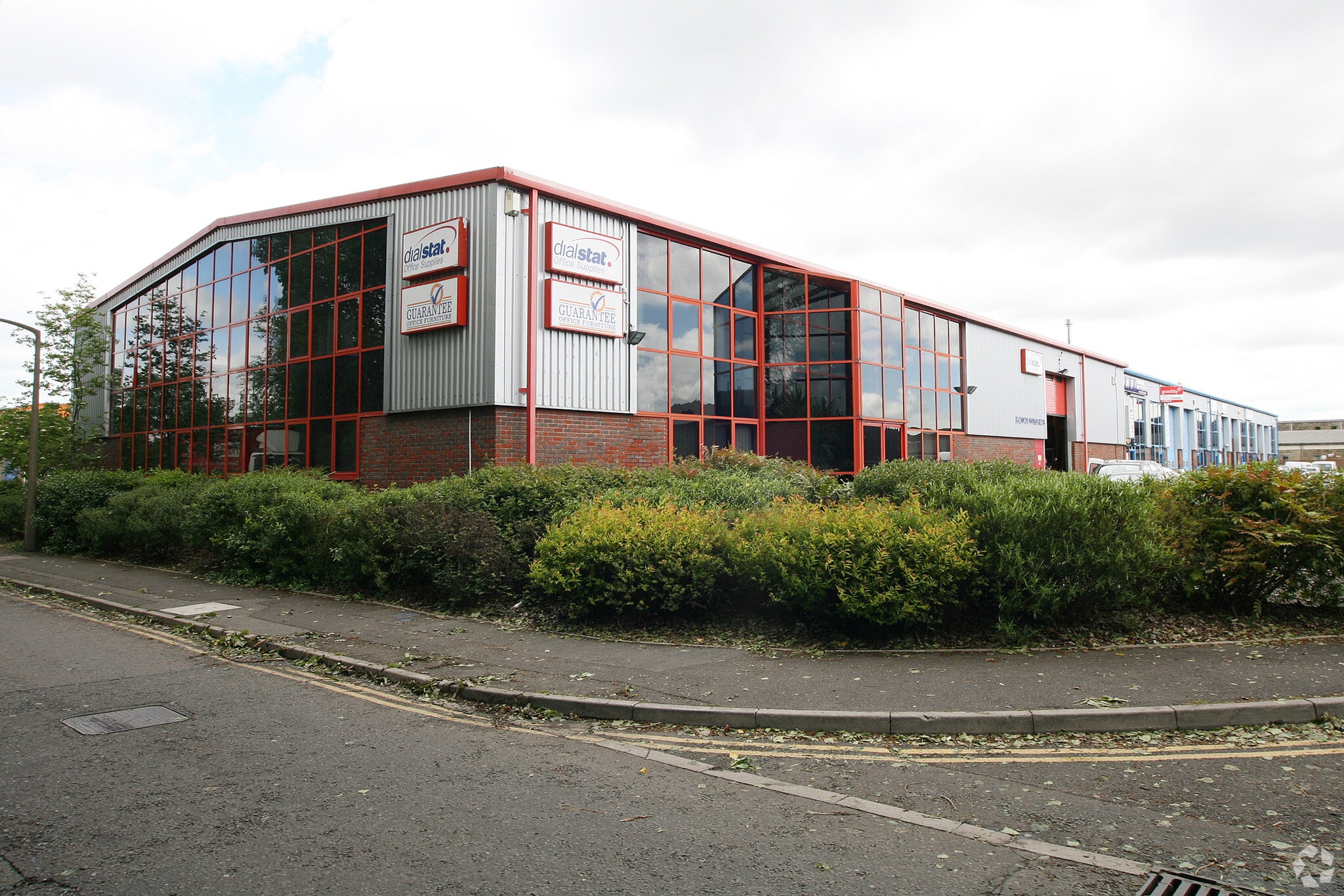 48 Willis Way, Poole for sale Primary Photo- Image 1 of 1