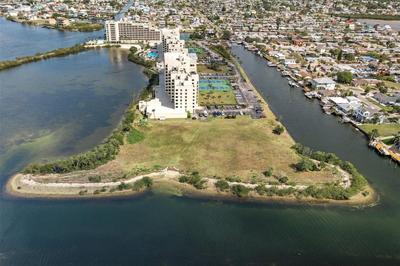 5913 Sea Ranch Dr, Hudson, FL 34667 Gulf Front CondoHotelTownhome