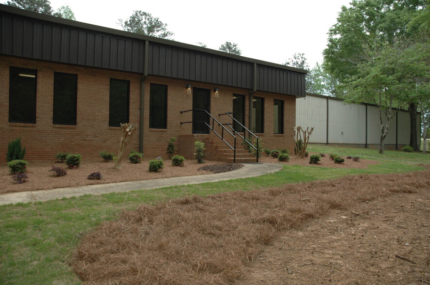 23 Busch Dr, Lagrange, GA for lease - Building Photo - Image 3 of 23