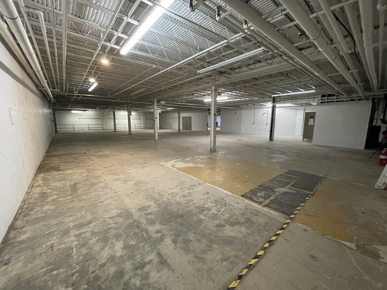 575 Boston Post Rd, Orange, CT for lease - Interior Photo - Image 1 of 12