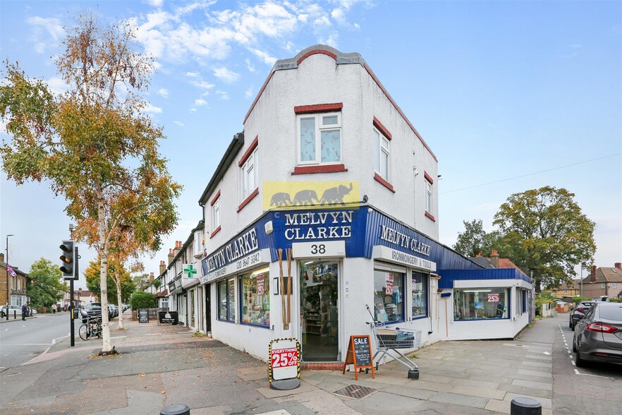 38 Green Wrythe Ln, Carshalton for lease - Building Photo - Image 2 of 3