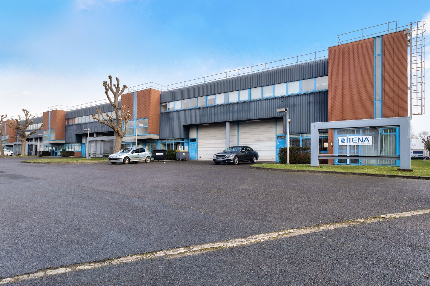 Flex in Villepinte for lease Primary Photo- Image 1 of 4