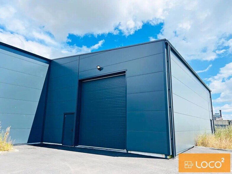 Industrial in Ondes for lease - Building Photo - Image 3 of 7