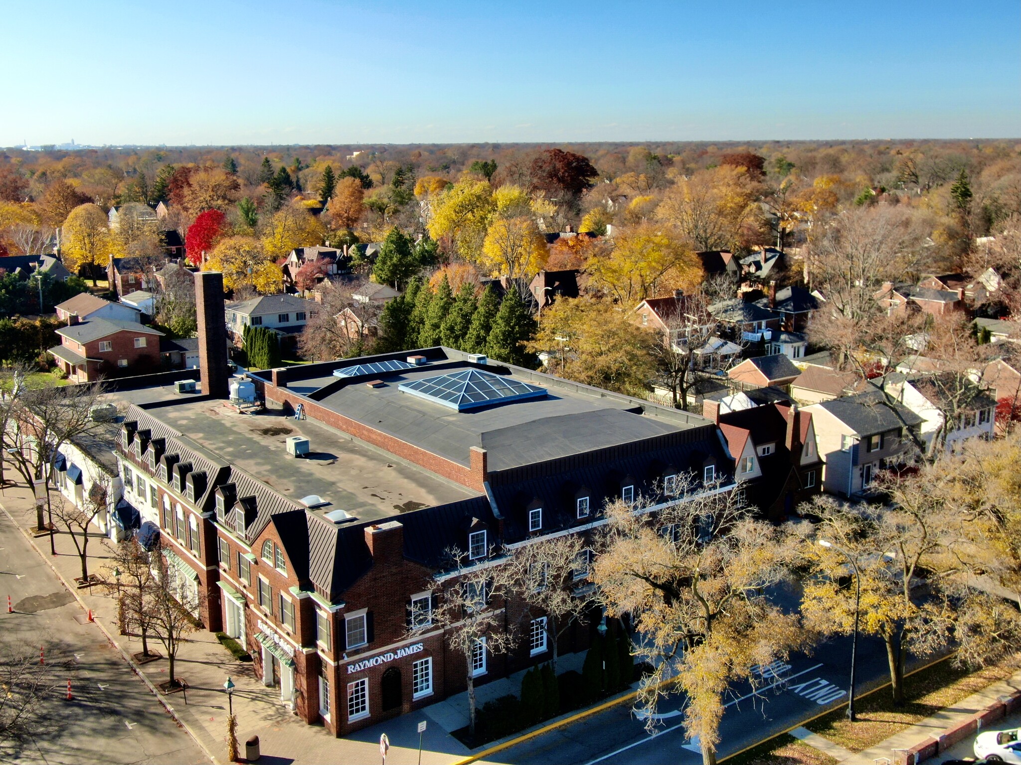 1-21 Kercheval Ave, Grosse Pointe Farms, MI for lease Building Photo- Image 1 of 6