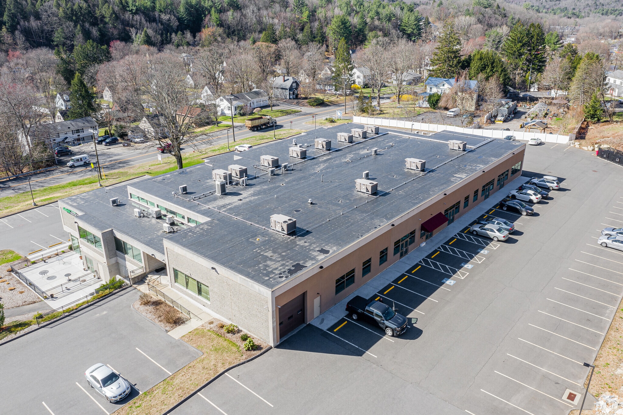 76 Watertown Rd, Thomaston, CT 06787 Office for Lease