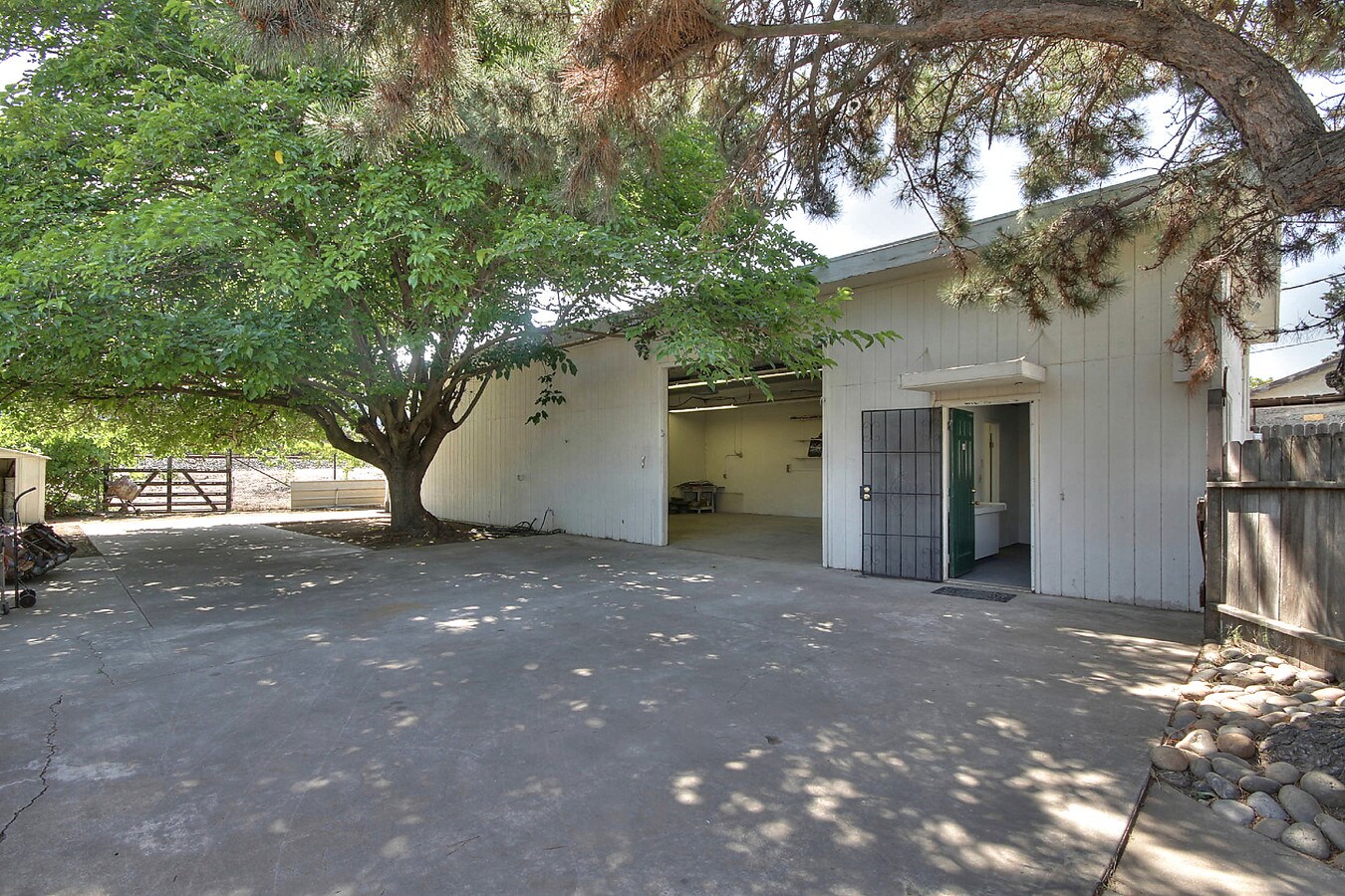 1104 S Sacramento St, Lodi, CA 95240