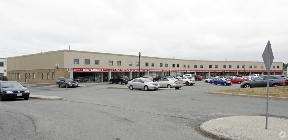 15 Capella Ct, Ottawa, ON for sale - Building Photo - Image 2 of 19