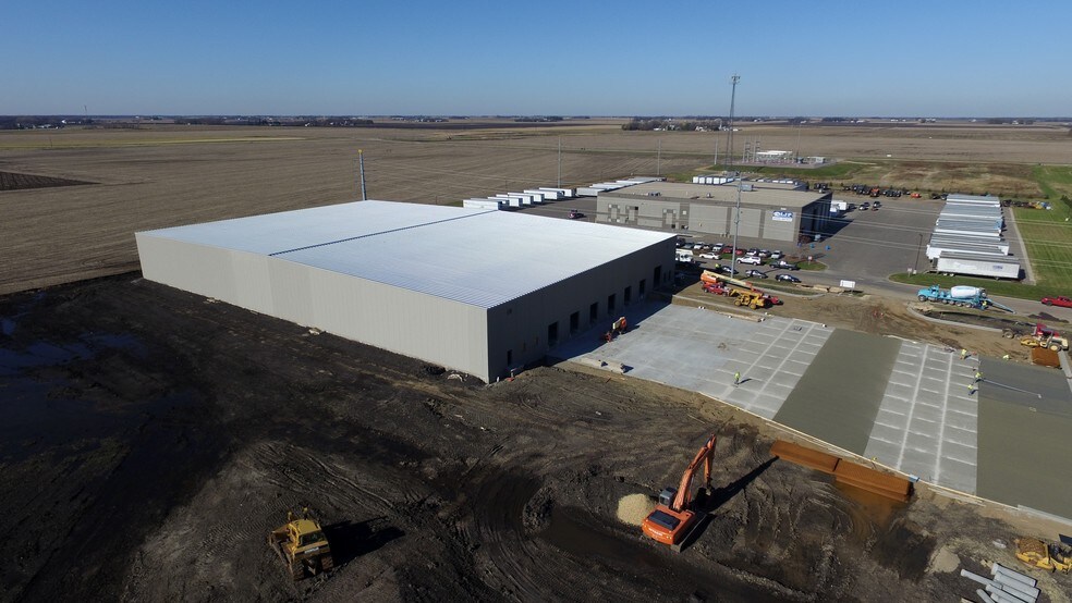 2155 Ringhofer Dr, North Mankato, MN for sale - Primary Photo - Image 1 of 1