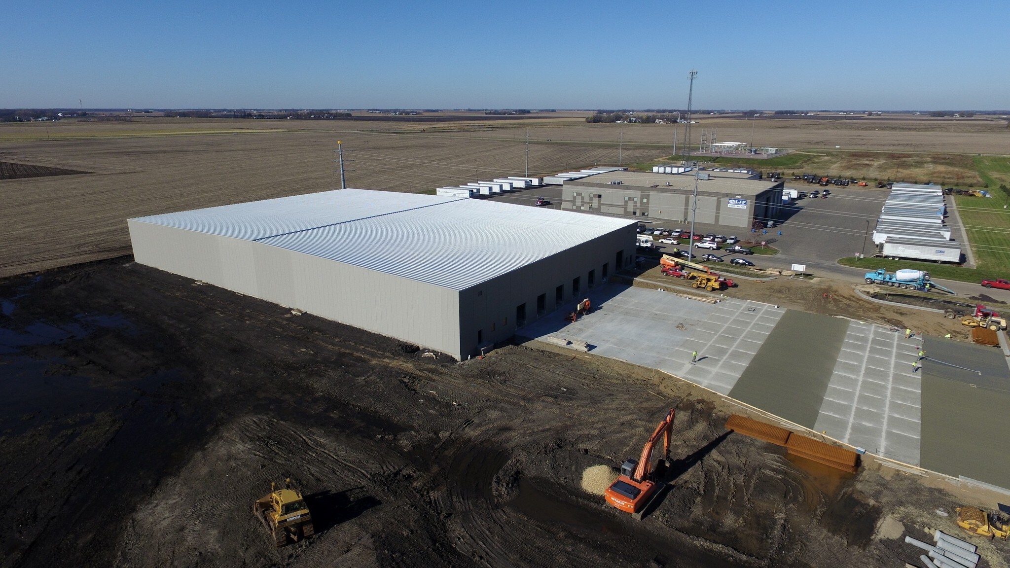 2155 Ringhofer Dr, North Mankato, MN for sale Primary Photo- Image 1 of 1