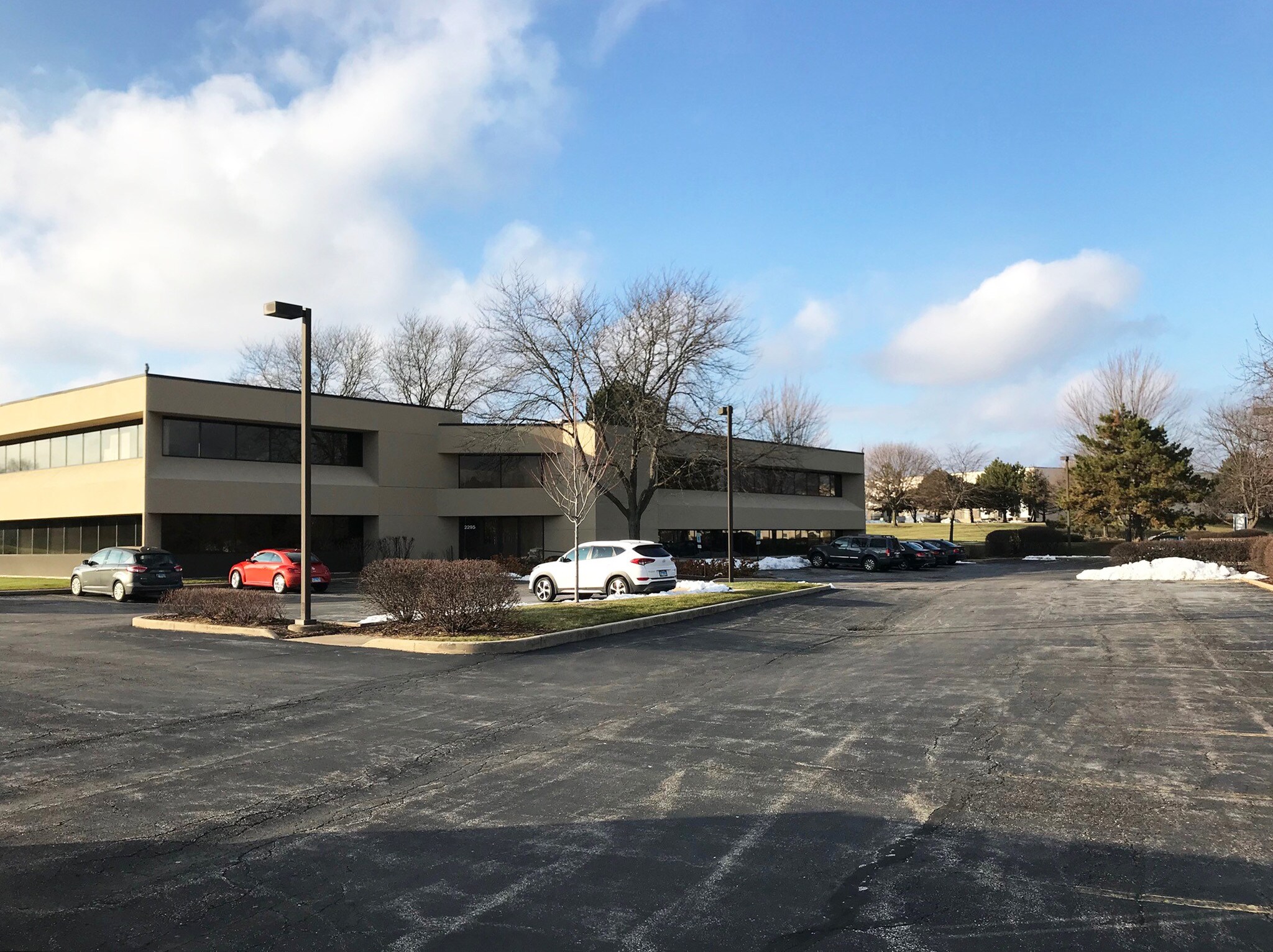 2295 Valley Creek Dr, Elgin, IL 60123 Valley Creek Square