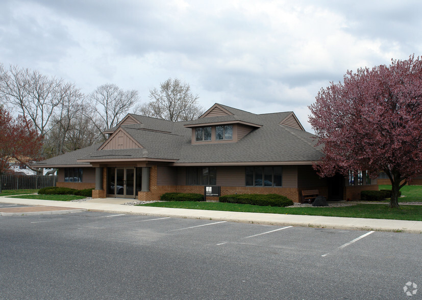 1138 E Chestnut Ave, Vineland, NJ for sale - Primary Photo - Image 1 of 1