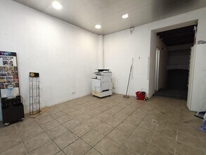 Retail in Vilafranca del Penedès, Barcelona for lease Interior Photo- Image 1 of 7