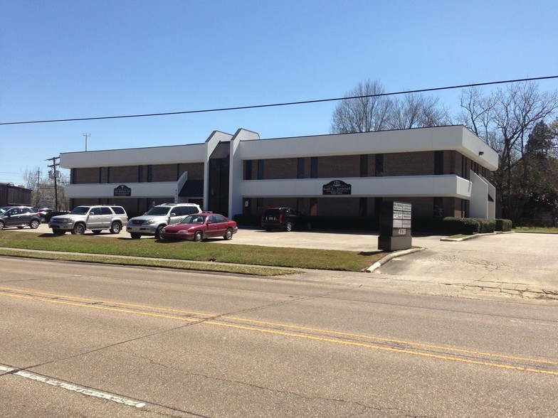 4336 North Blvd, Baton Rouge, LA for lease - Building Photo - Image 1 of 4