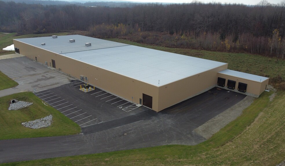 7755 Klier Dr, Fairview, PA for lease - Building Photo - Image 1 of 7