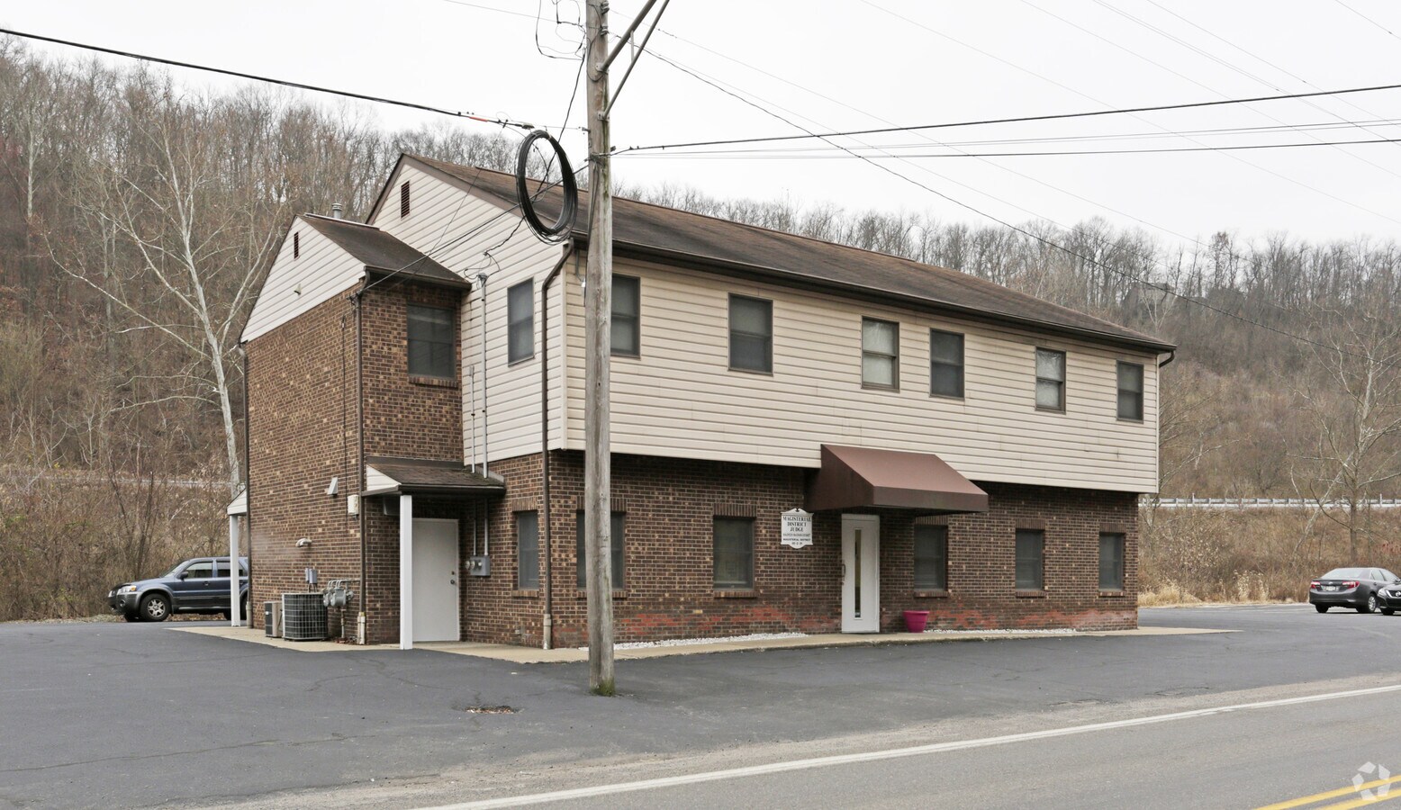 295 Millers Run Rd, Bridgeville, PA 15017