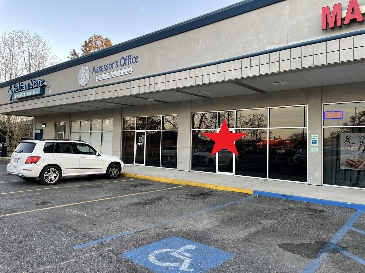 5810 Main St, Zachary, LA 70791 Wal Mart Shadow Center