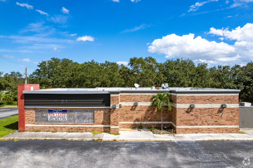 8905 20th St, Vero Beach, FL for sale - Building Photo - Image 2 of 25