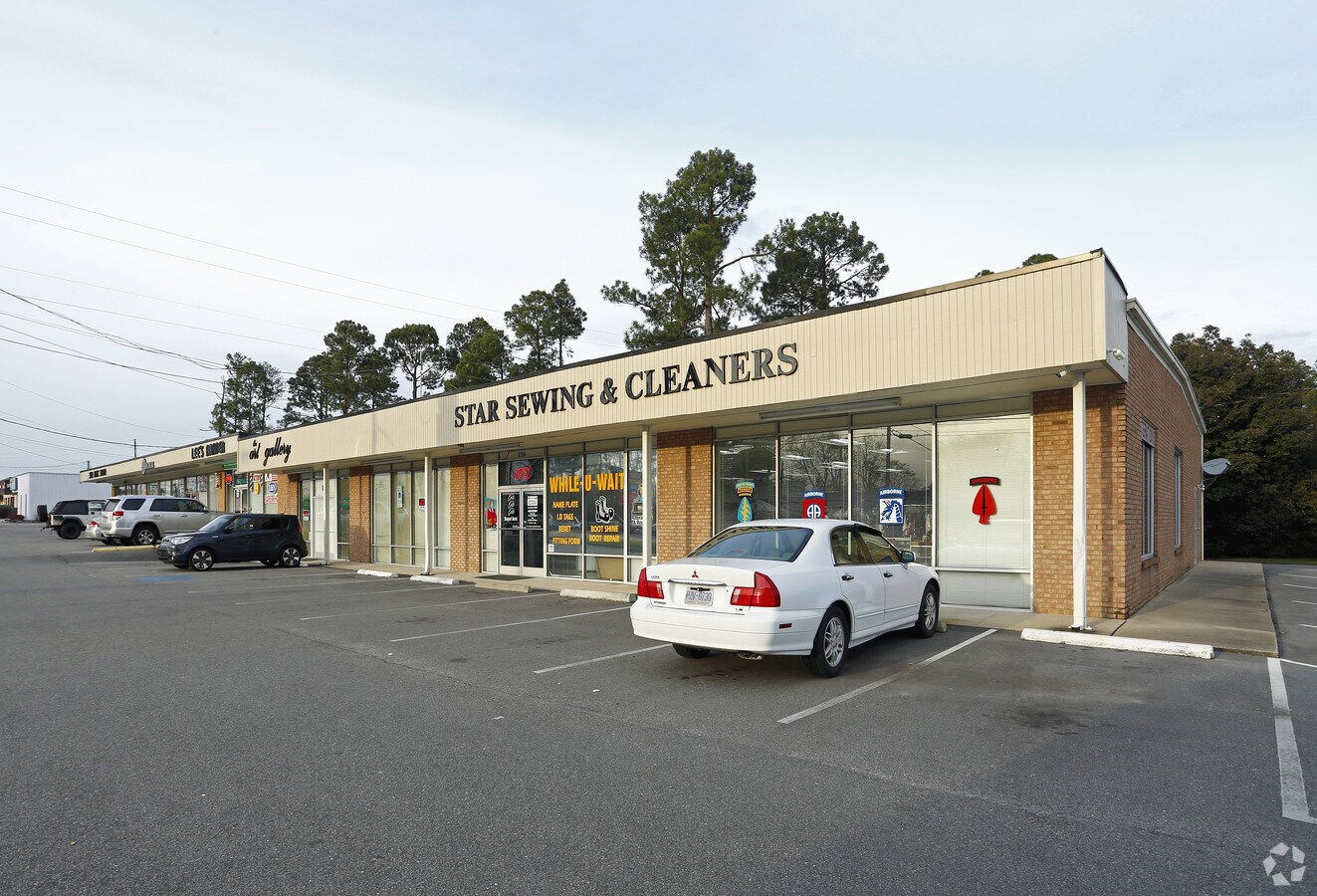 63046318 Yadkin Rd, Fayetteville, NC 28303