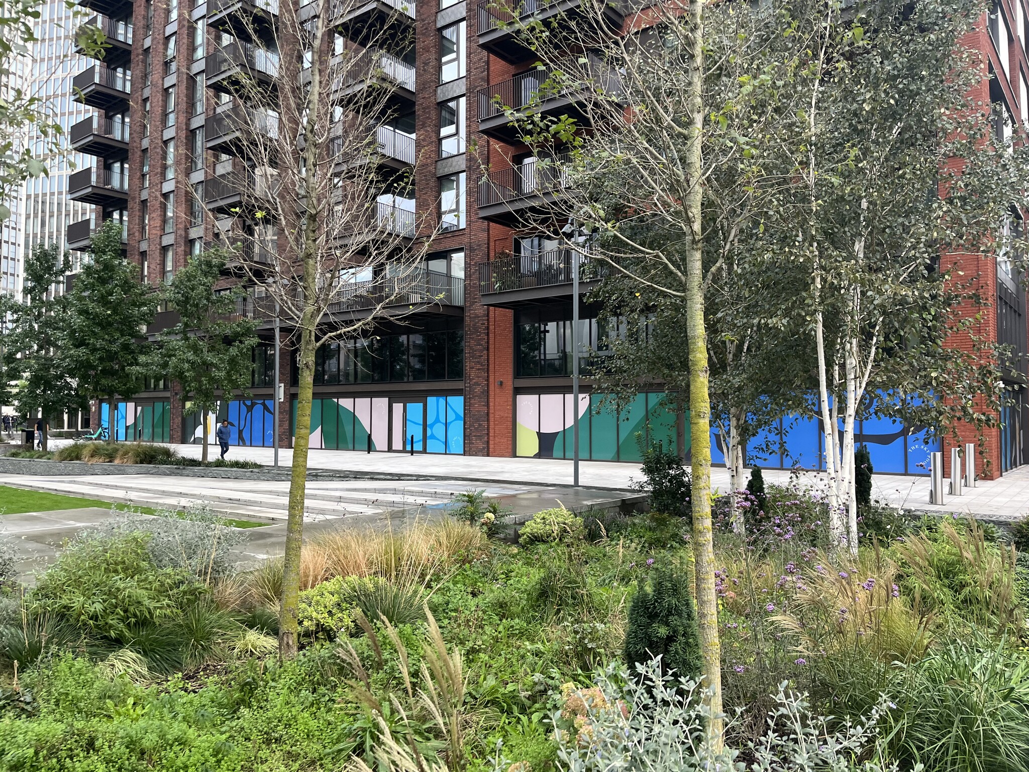 Viaduct Gdns, London for lease Building Photo- Image 1 of 4