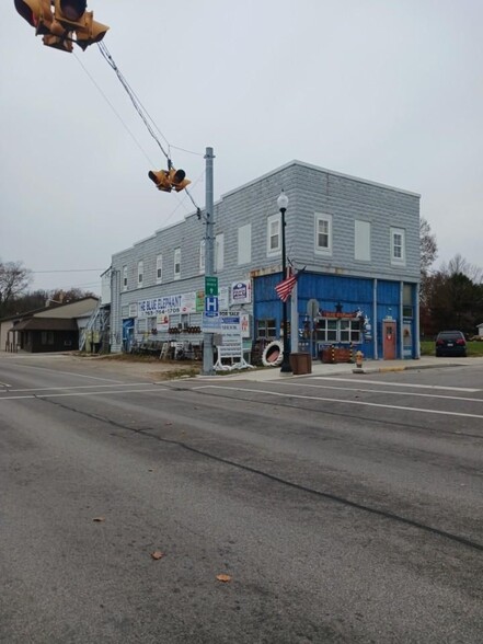 200 N Monroe St, Williamsport, IN for sale - Building Photo - Image 2 of 3