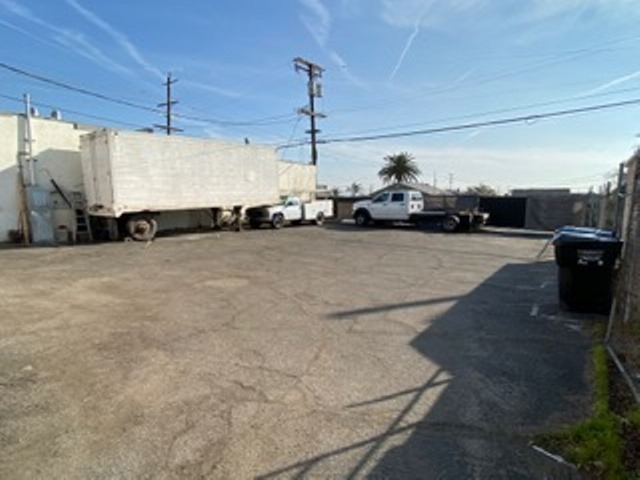 11408-11410 Saticoy st, North Hollywood, CA for lease - Other - Image 3 of 5