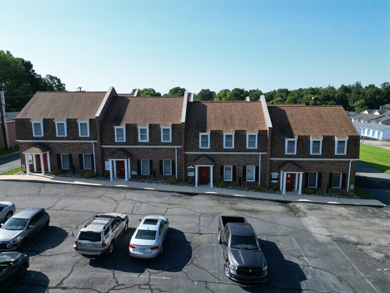 313 Trindale Rd, High Point, NC for lease - Building Photo - Image 3 of 9