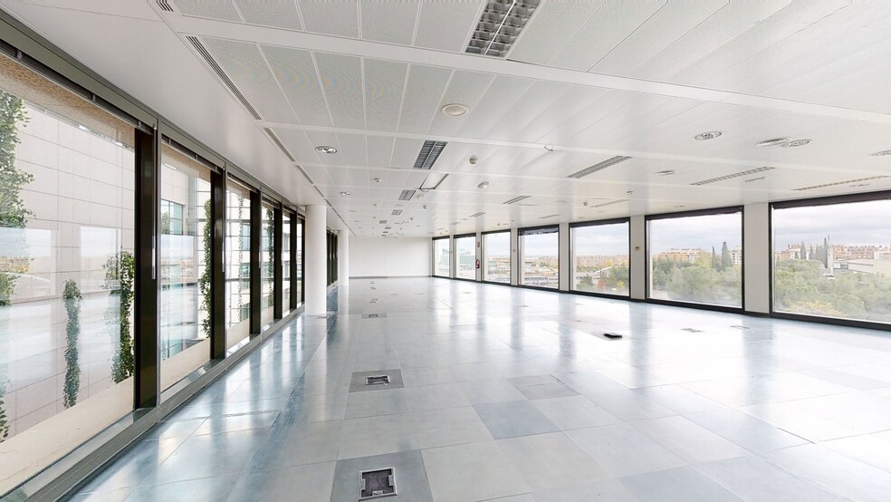 Calle María de Portugal, 3 - 5, Madrid, Madrid for lease - Matterport 3D Scan - Image 2 of 18