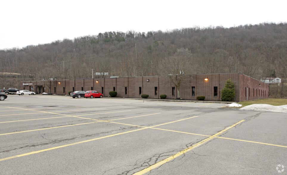 Green Garden Rd, Aliquippa, PA for lease - Building Photo - Image 1 of 4