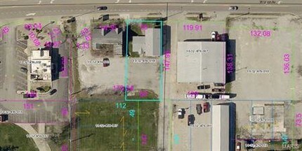 902 W Union Ave, Litchfield, IL - AERIAL map view