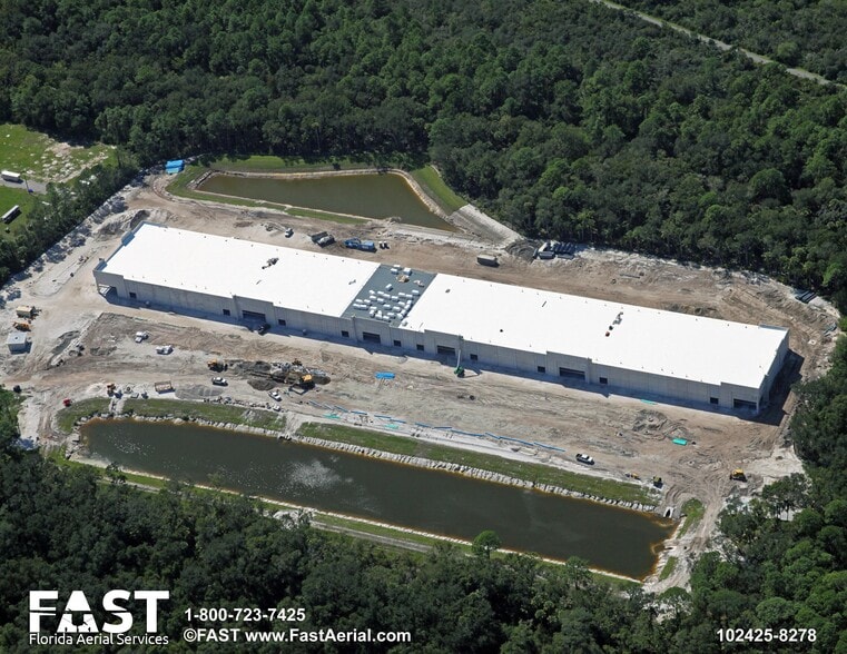 302 Parktowne Blvd, Edgewater, FL for lease - Building Photo - Image 2 of 6