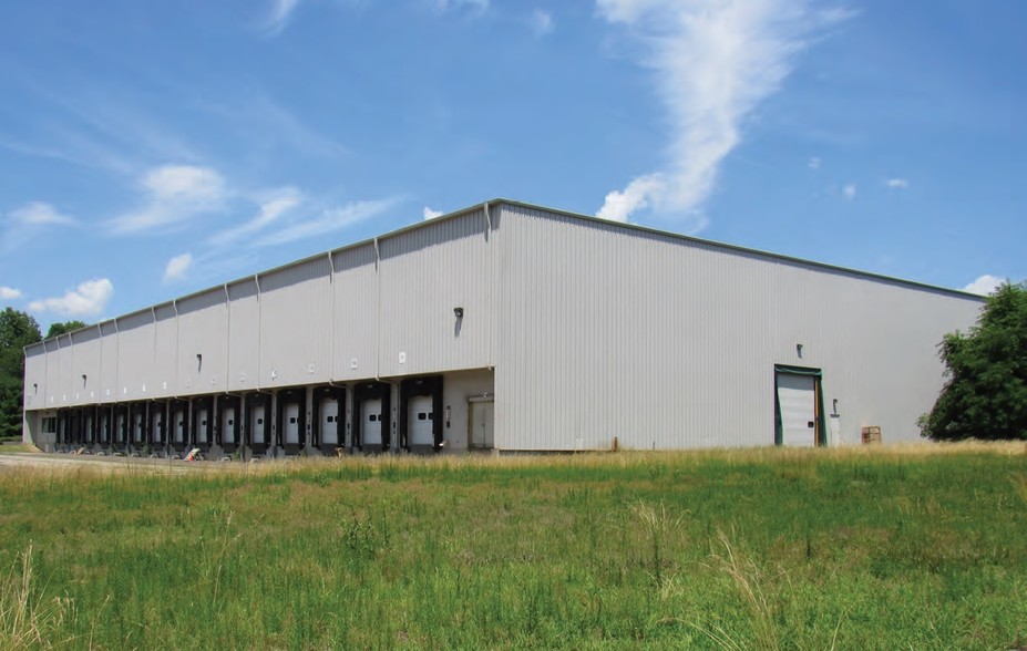 6-10 Lego Way, Enfield, CT for lease - Building Photo - Image 1 of 1