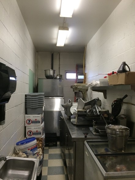 241 N Centre St, Merchantville, NJ for sale - Building Photo - Image 2 of 15