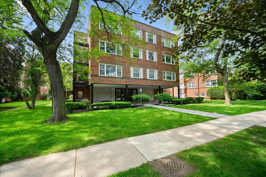 2620 Central St, Evanston, IL 60201 | LoopNet