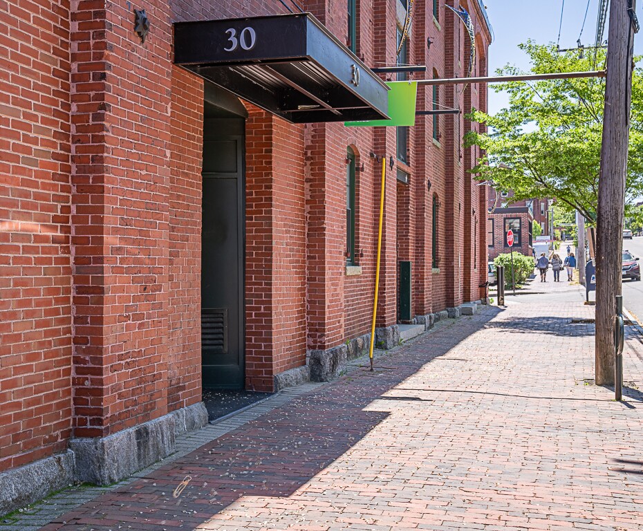 2036 Danforth St, Portland, ME 04101 30 Danforth Street
