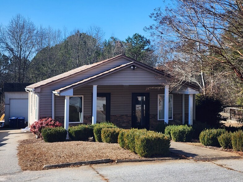 209 Old Salem Rd, Seneca, SC 29672