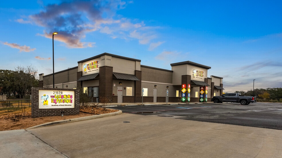 21550 Bulverde Blvd, San Antonio, TX for sale - Building Photo - Image 1 of 18