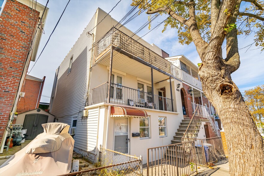 1111 Dean Ave, Bronx, NY for sale - Primary Photo - Image 1 of 45