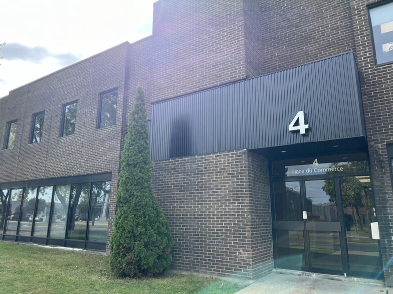 4 Pl Du Commerce, Brossard, QC for lease - Building Photo - Image 1 of 10