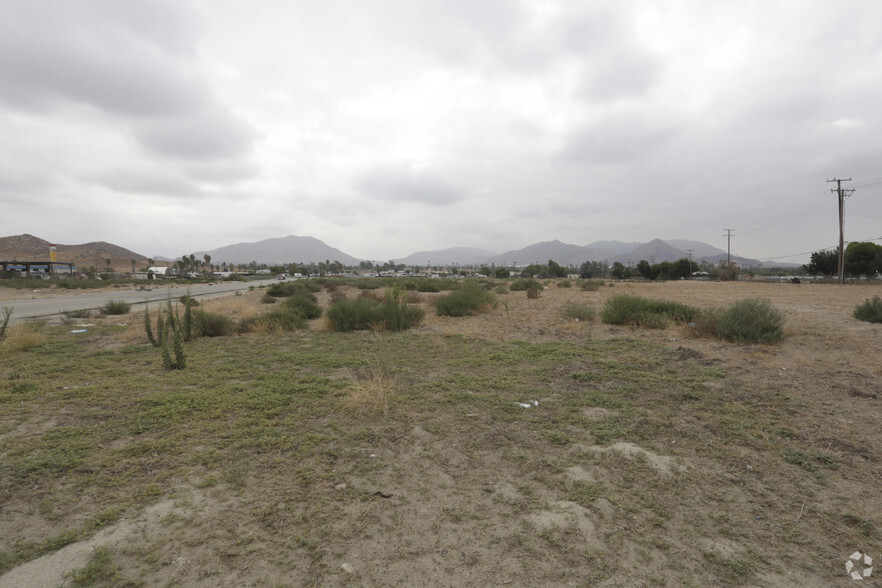 3779 Placentia Ln, Riverside, CA for sale - Primary Photo - Image 1 of 1