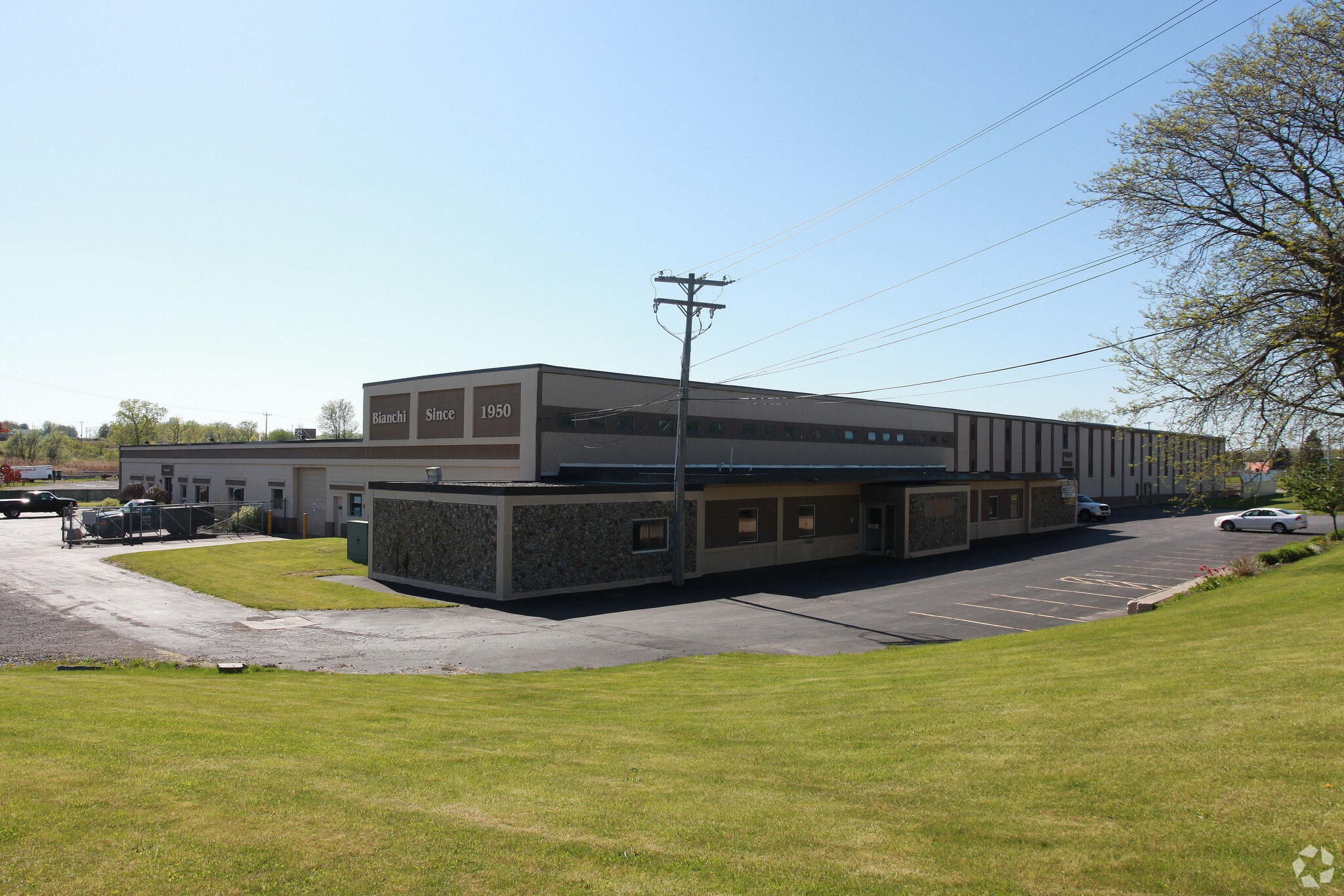 208 Longbranch Rd, Syracuse, NY for sale Primary Photo- Image 1 of 1