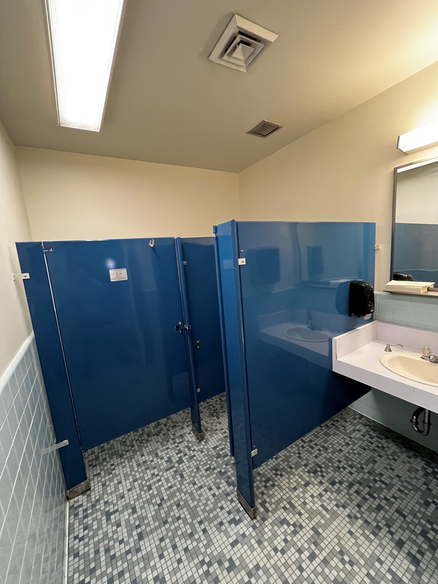 5065 E Elliot Rd, Phoenix, AZ for sale Interior Photo- Image 1 of 7