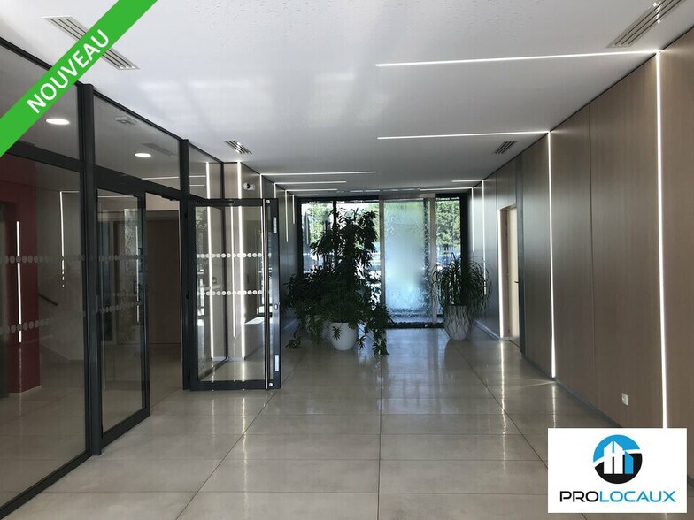 Office in Compiègne for sale - Interior Photo - Image 2 of 5