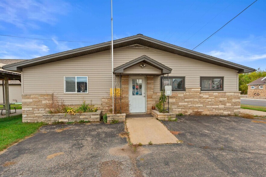 6805 State Highway 66, Custer, WI for sale - Building Photo - Image 2 of 23